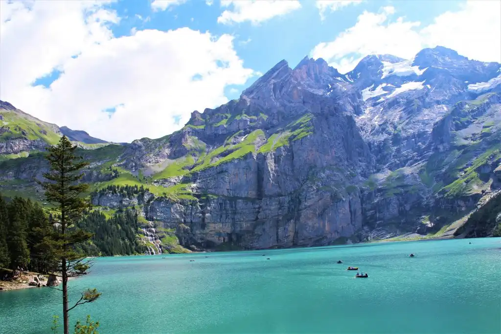 Oeschinensee - the ultimate guide to visiting Lake Oeschinen